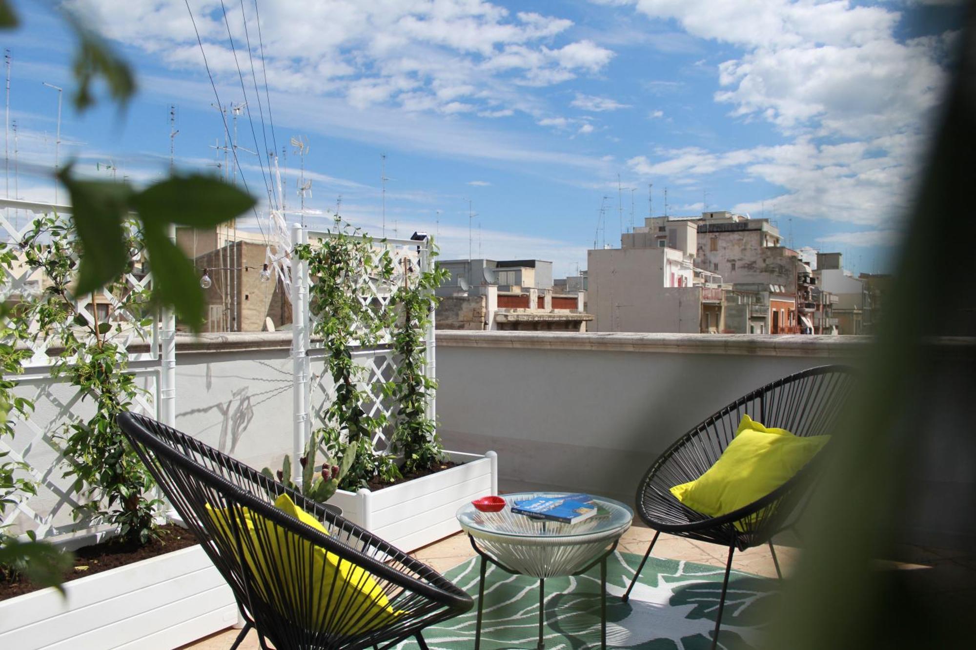 Rooftop Zahra Apartment บารี ภายนอก รูปภาพ