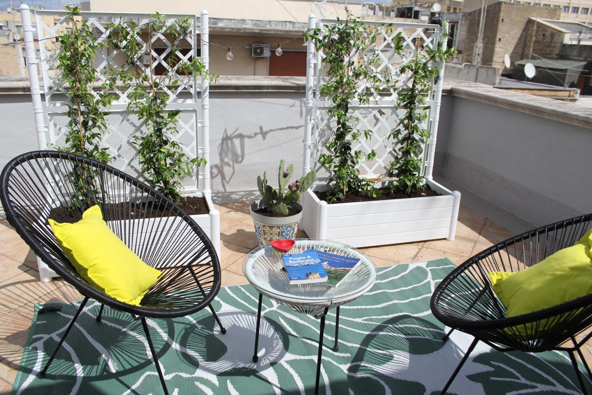 Rooftop Zahra Apartment บารี ภายนอก รูปภาพ